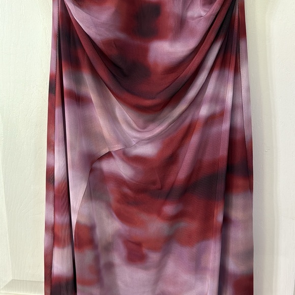 Mesh Abstract Dress - Picture 3 of 10